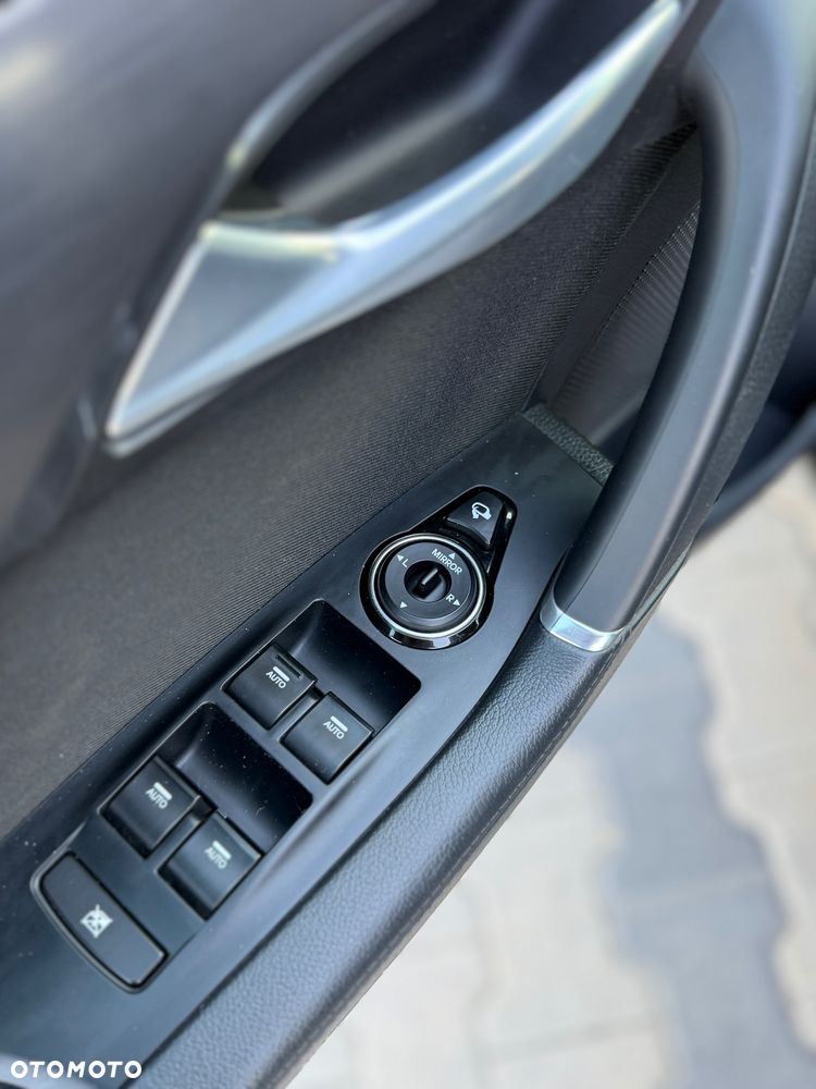 Hyundai i40 Kombi 1.7 CRDi Premium - 33