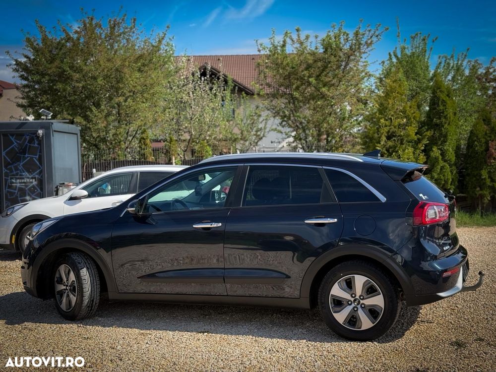 Kia Niro 1.6 GDI HEV 2WD OPF Aut. Edition 7 - 6