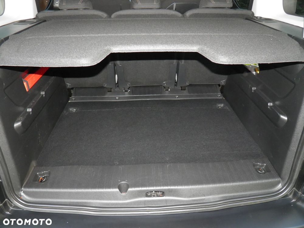 Peugeot Rifter 1.5 BlueHDI GT Line S&S - 6