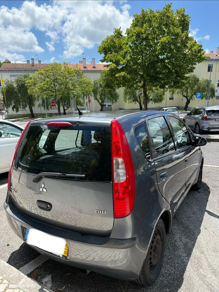 Mitsubishi Colt - 5