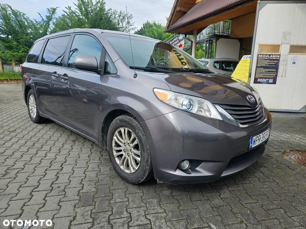 Toyota Sienna 3.5 V6