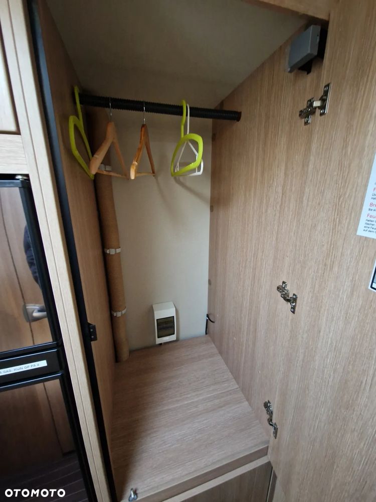 Sunlight A70 Kamper 6 Osób Alkowa Fiat 2.3 JTD Capron A62 Carado A464 - 26