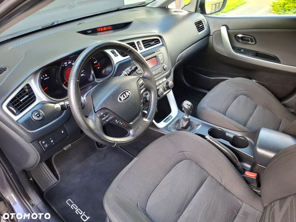 Kia Ceed 1.4 CVVT Spirit - 17