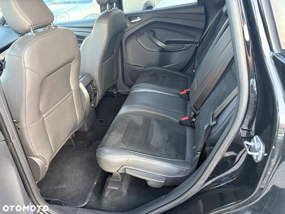 Ford Kuga 2.0 TDCi 4x4 ST-Line - 16