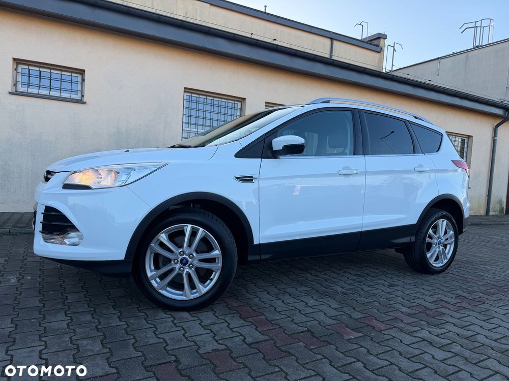 Ford Kuga 2.0 TDCi 2x4 Titanium - 16