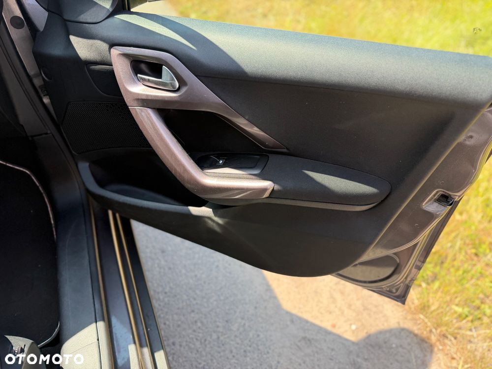 Peugeot 2008 82 VTI Active - 36