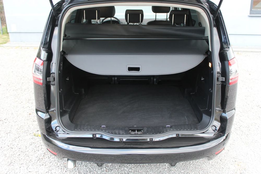Ford S-Max - 20