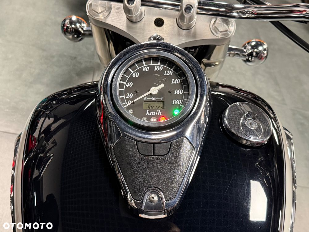 Suzuki VL 800 Volusia - 24