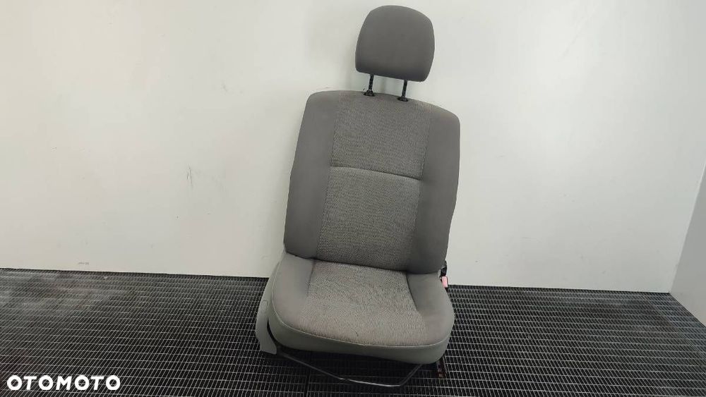 FOTEL PRAWY PRZÓD PASAŻERA DACIA LOGAN MCV I EUROPA - 1