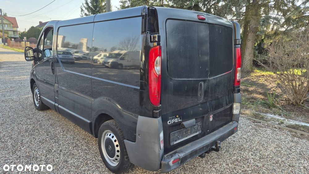 Opel Vivaro - 2