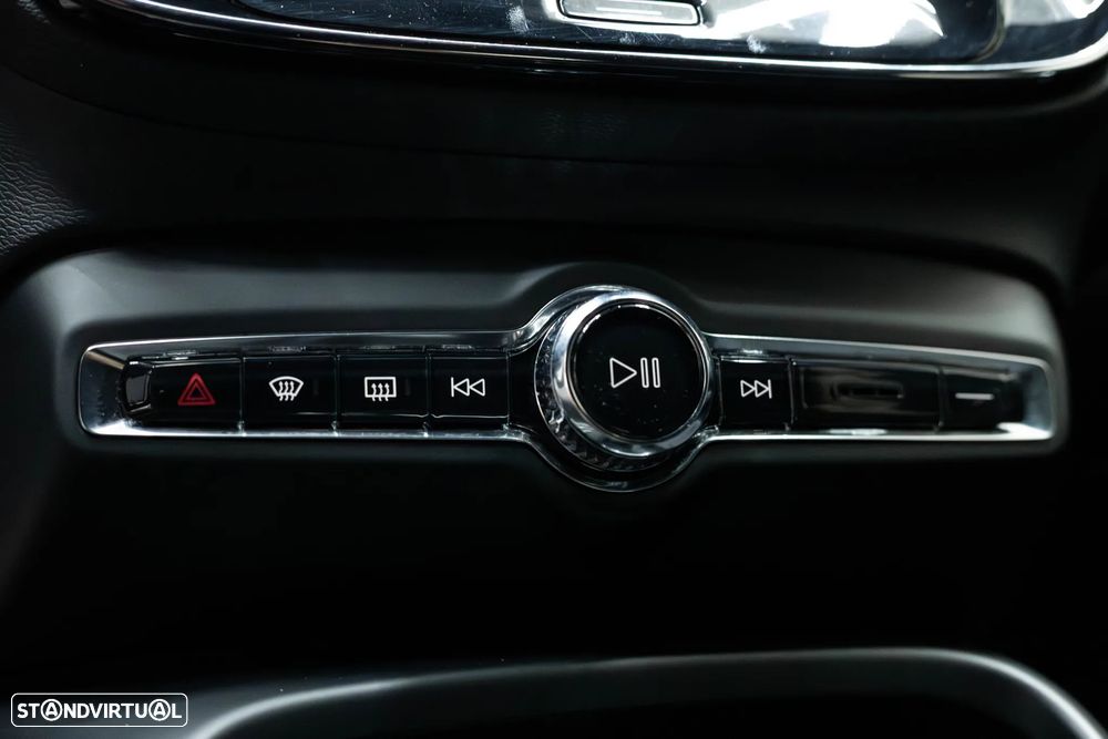 Volvo XC 40 Recharge 69 kWh Single Motor Core - 21
