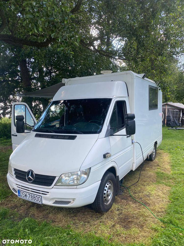 Mercedes-Benz Sprinter - 2