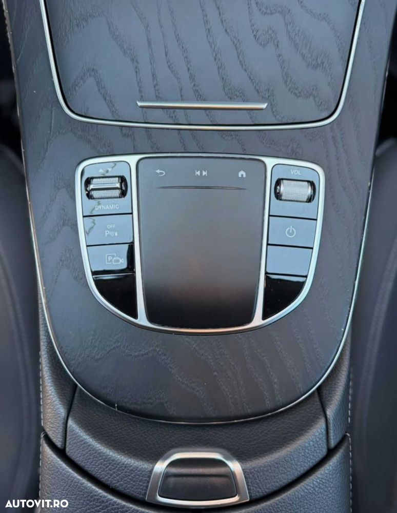 Mercedes-Benz E - 27