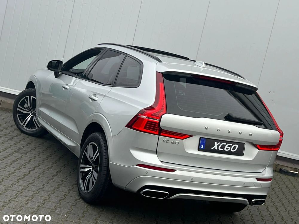 Volvo XC 60 T5 R-Design - 11