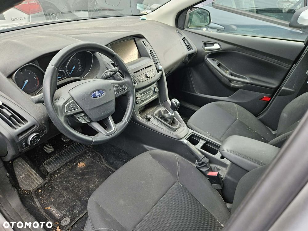 Ford Focus 1.5 TDCi DPF Start-Stopp-System Titanium - 6