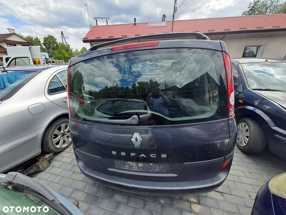 Renault Espace IV (02-06r.) 1.9 DCI 115KM. Silnik F9Q 820 - C016537 Skrzynia PK6 005 - C018180 lakier TEB66 - GREY ECLIPSE BC.Cały na części.GWARANCJA !!! Przód Tył Zestaw Komplet Drzwi Klapa Zderzak Błotnik Maska Grill Atrapa Szyba Pas Lampa Lusterko Boczki Fotel Kanapa Kokpit Deska Rozdzielcza Przełącznik Włącznik Sterownik Przewody Wiązka Instalacja Moduł Komputer Czujnik Listwa Pompa Alternator Wtryski Głowica Rozrusznik Kompresor Sprzęgło Dwumas Silnik Skrzynia ABS Klimatyzacji Paliwa Wspomagania Kolektor Turbina Przepustnica Zawór Chłodnica Koło Hak Belka Sanki Zawieszenie Mcpherson Półoś Amortyzator Wydech Tłumik Zacisk Most - 3