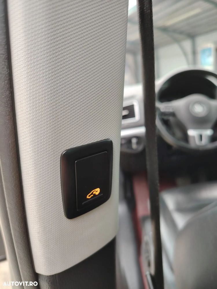 Volkswagen Sharan 2.0 TDI DSG Blue Motion Highline - 12