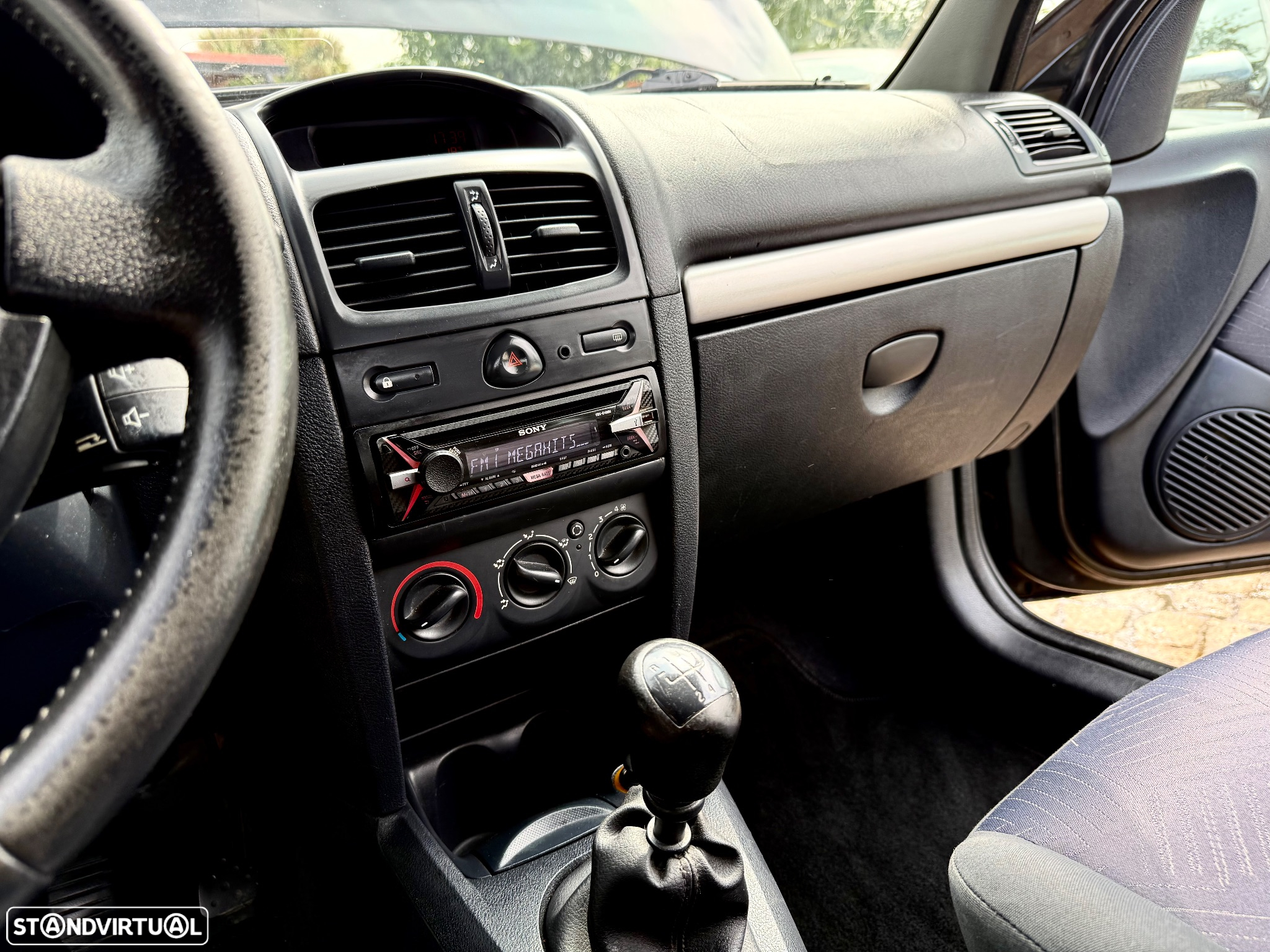 Renault Clio 1.2 16V Dynamique - 38
