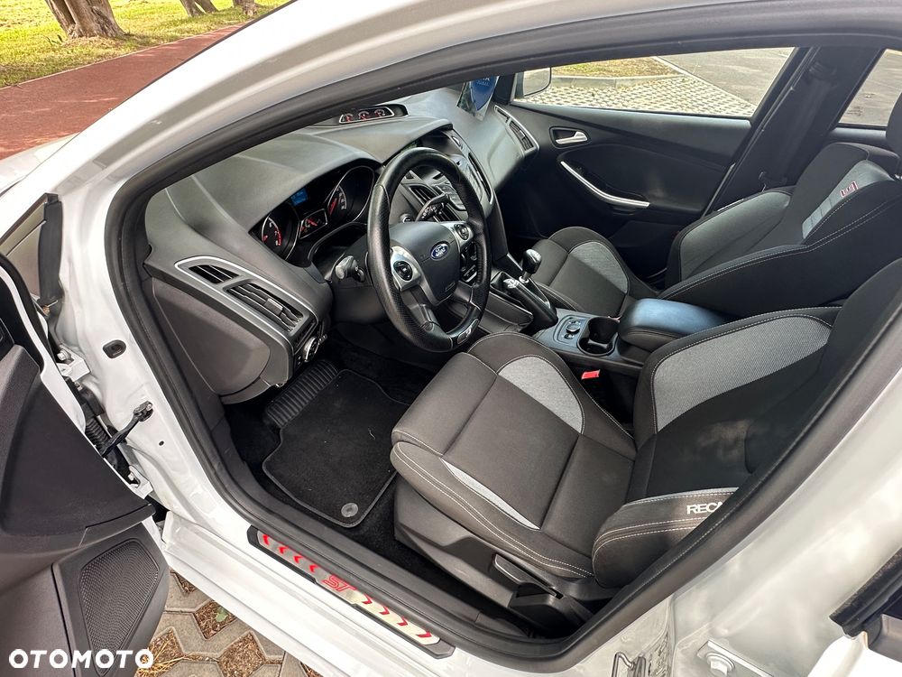 Ford Focus - 7