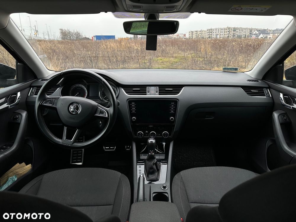 Skoda Octavia 2.0 TDI Style DSG - 10