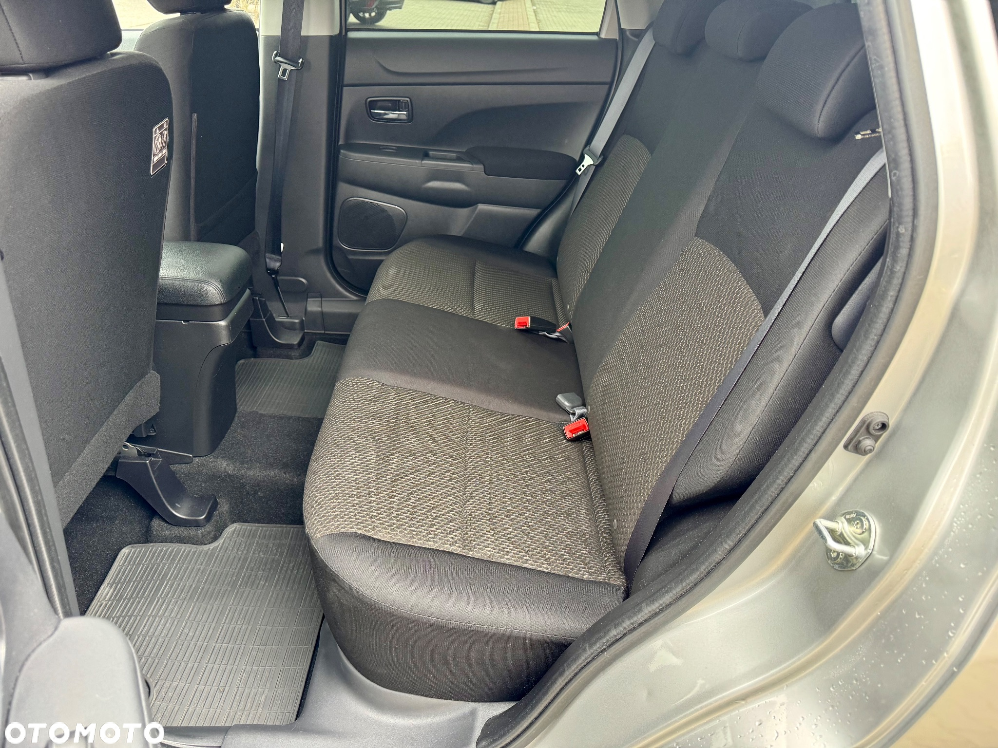 Mitsubishi ASX 2.0 2WD CVT Intro Edition+ - 18