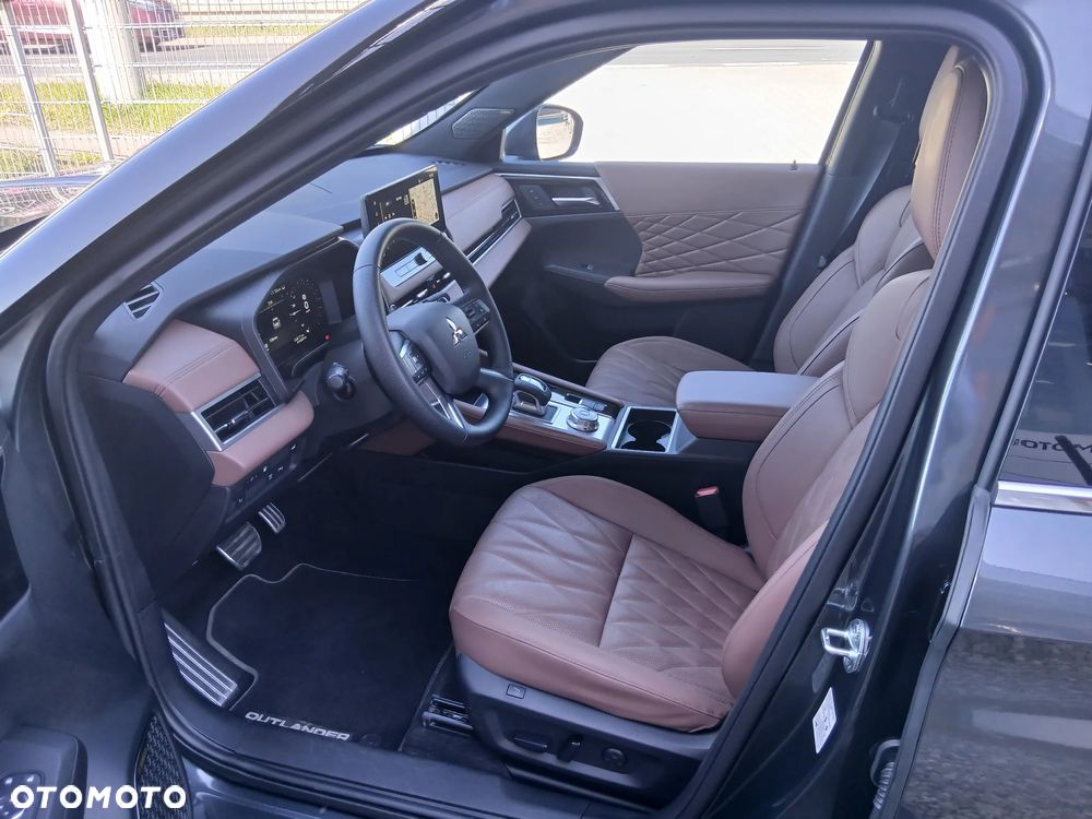Mitsubishi Outlander Instyle Plus - 5