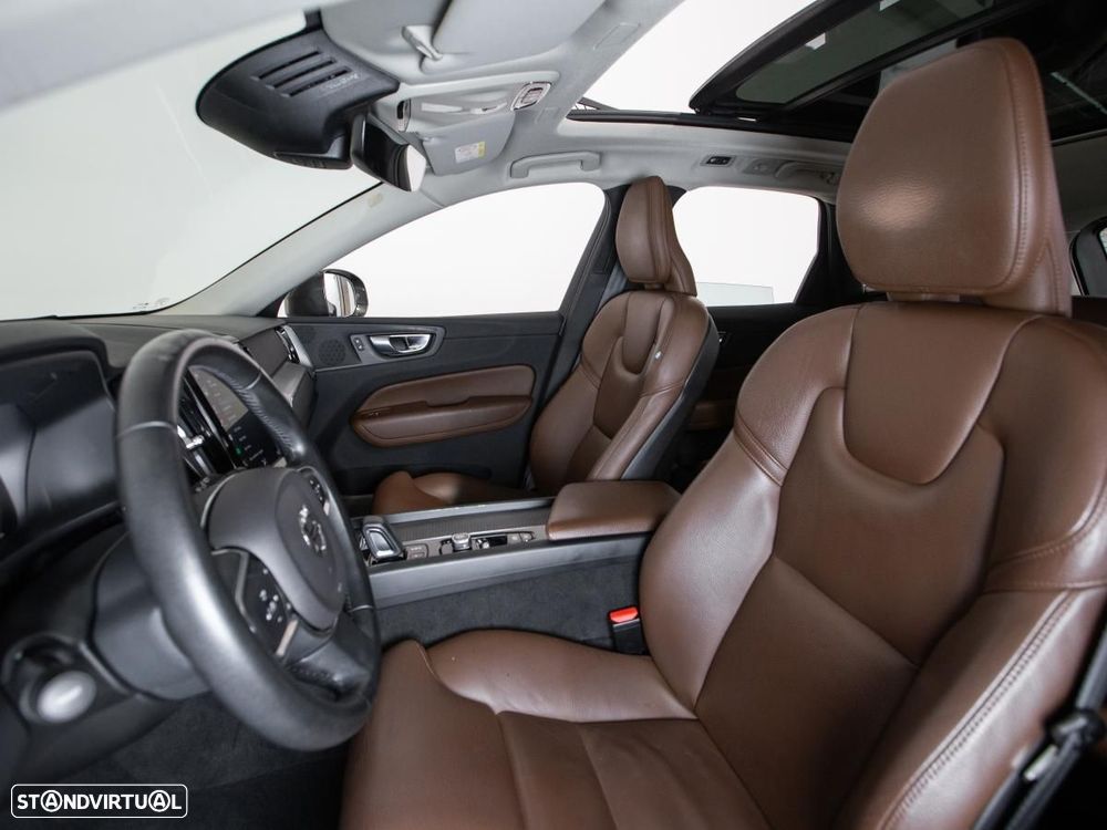 Volvo XC 60 2.0 T8 PHEV Momentum Plus AWD - 8