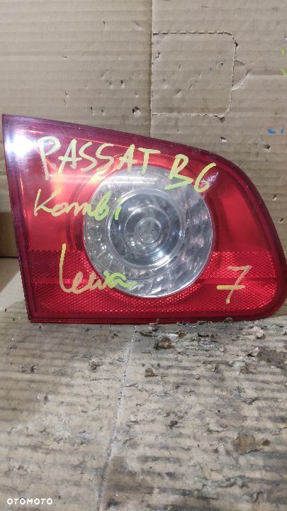 #LAMPA TYLNA LEWA VW PASSAT B6 KOMBI - 1