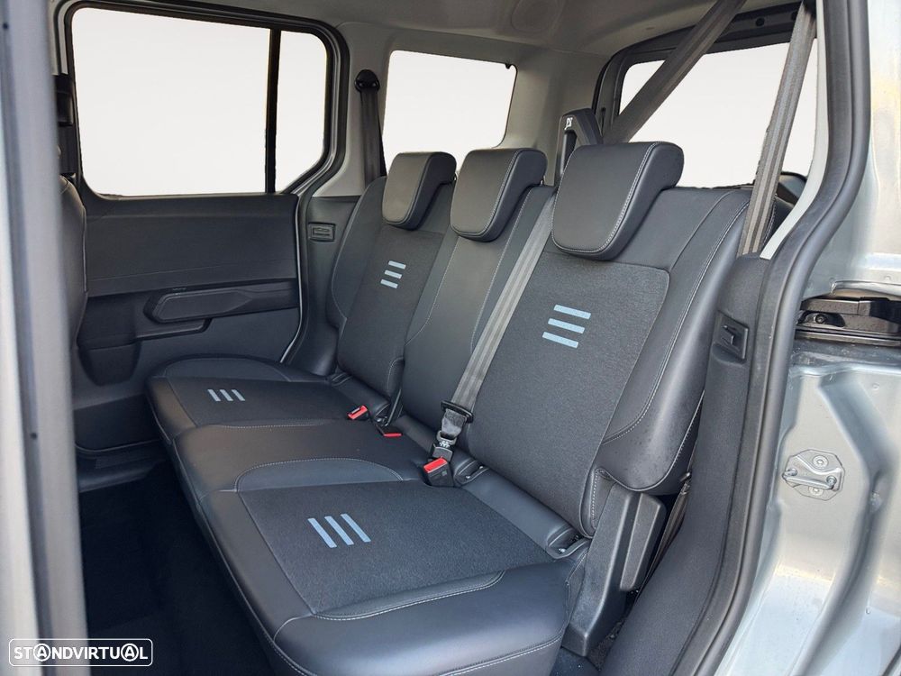 Ford Tourneo Courier 1.0 EcoBoost Active — fotografia 13