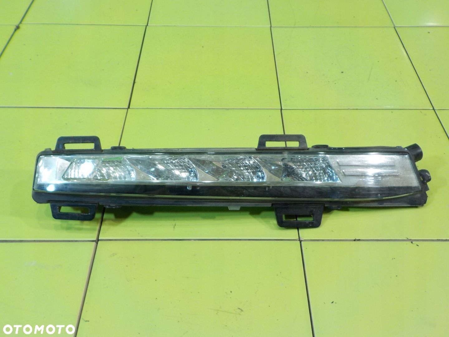 FORD S-MAX LIFT 2.0 TDCI 12r 5D lampa DRL prawa AM2113B218 - 1