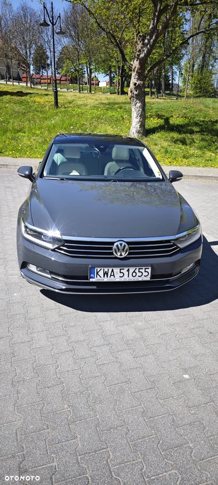Volkswagen Passat 2.0 TDI SCR Highline - 2