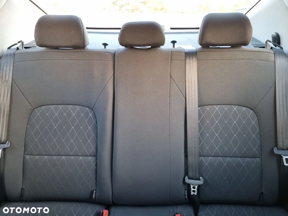 Kia Rio 1.2 L - 15