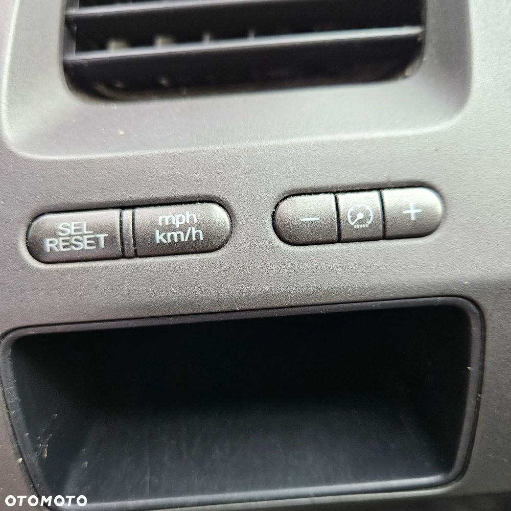 Honda Civic 1.8i-VTEC Automatik Executive - 29