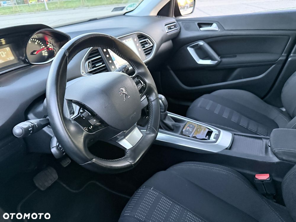 Peugeot 308 - 15