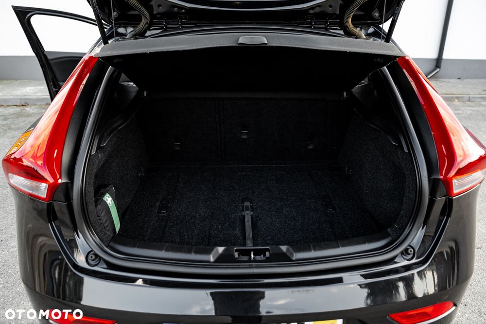 Volvo V40 D3 Geartronic Summum - 15