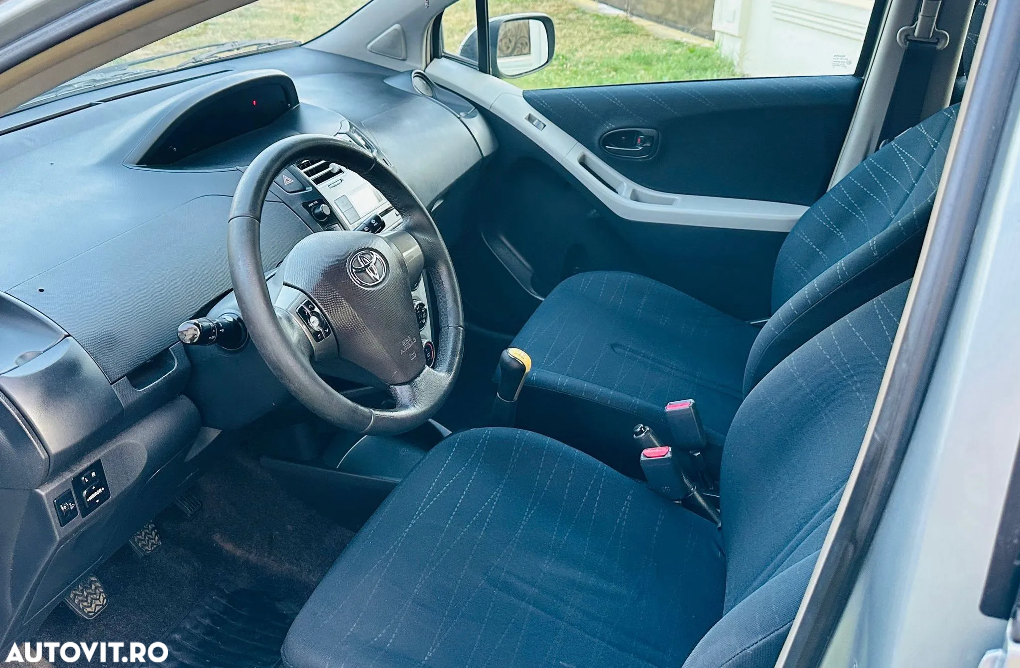 Toyota Yaris - 6