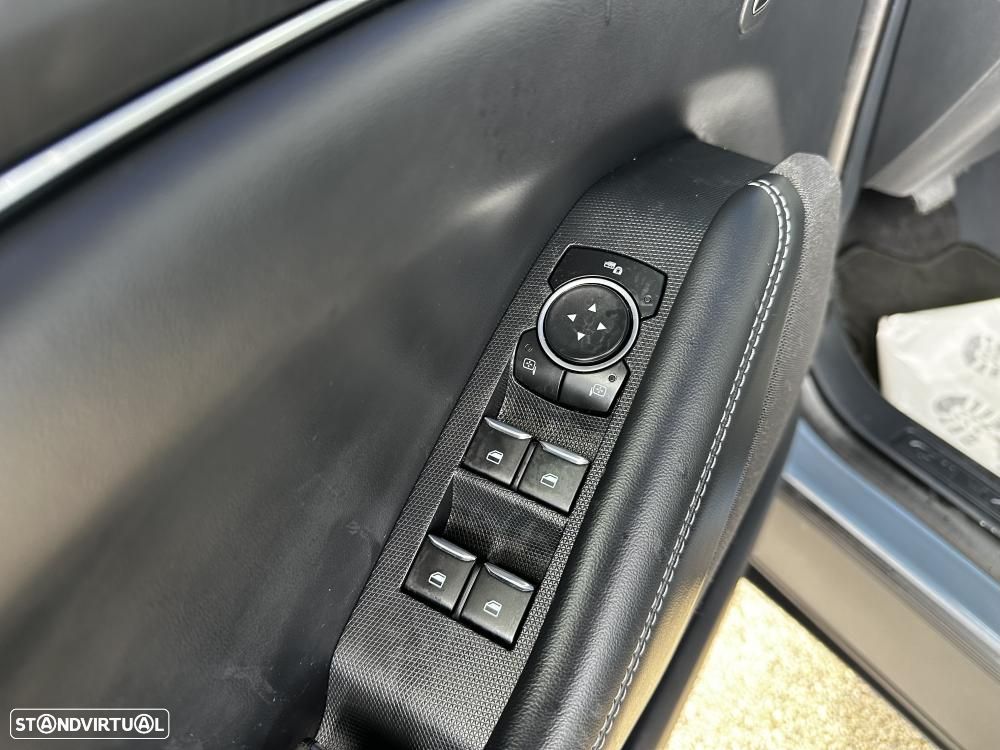 Ford Mustang Mach-E Standard - 22