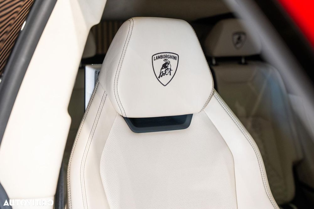 Lamborghini URUS - 31