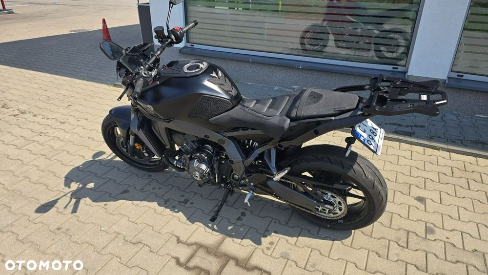 Yamaha MT - 9