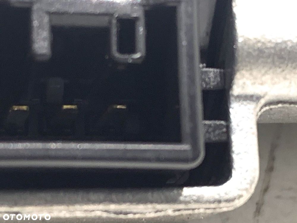 SILNIK WYCIERACZEK TYŁ  SUZUKI IGNIS III (MF) 2016 - 2022 1.2 (ATK412) 66 kW [90 KM] benzyna 2016 - - 4