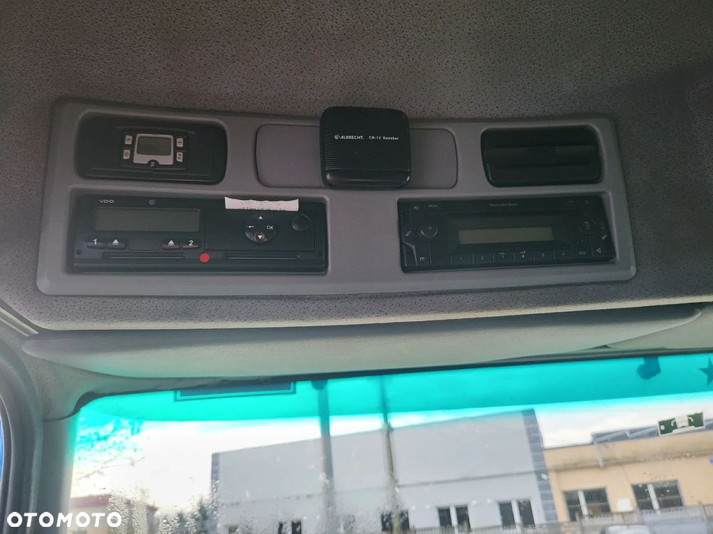 Mercedes-Benz AXOR 1824 - 12