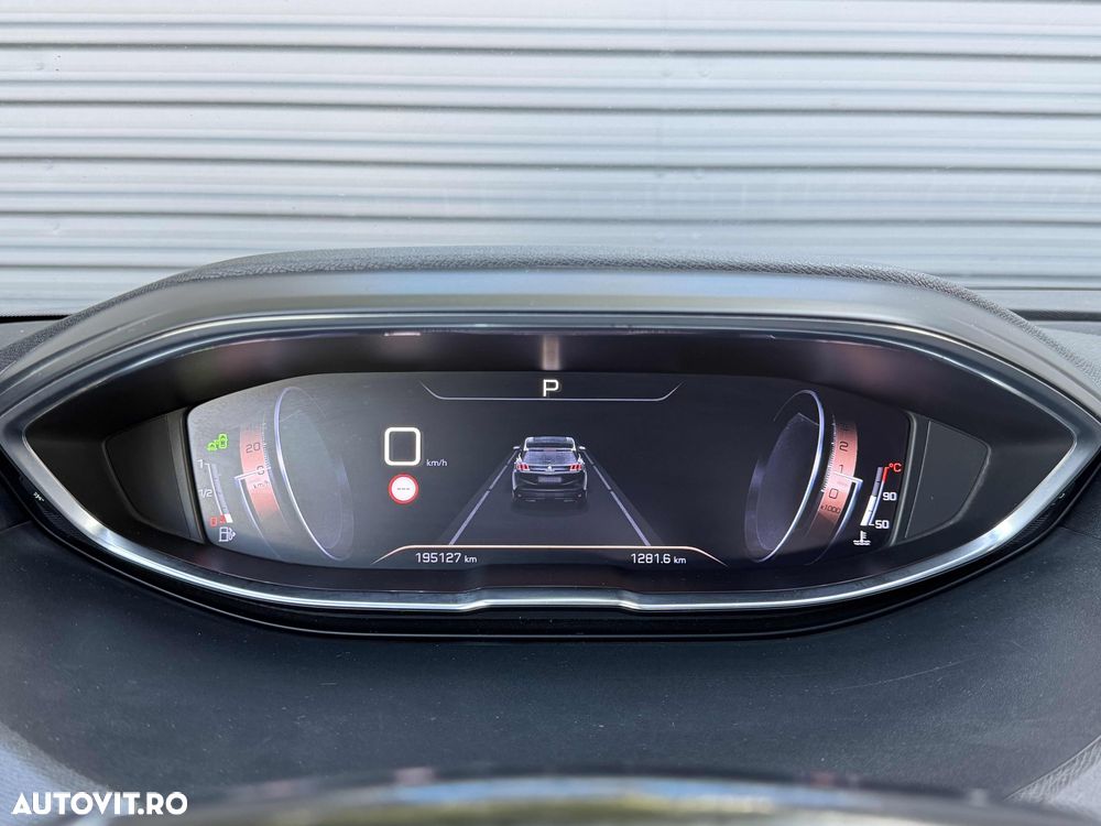 Peugeot 3008 1.5 BlueHDI S&S EAT8 GT-Line - 28