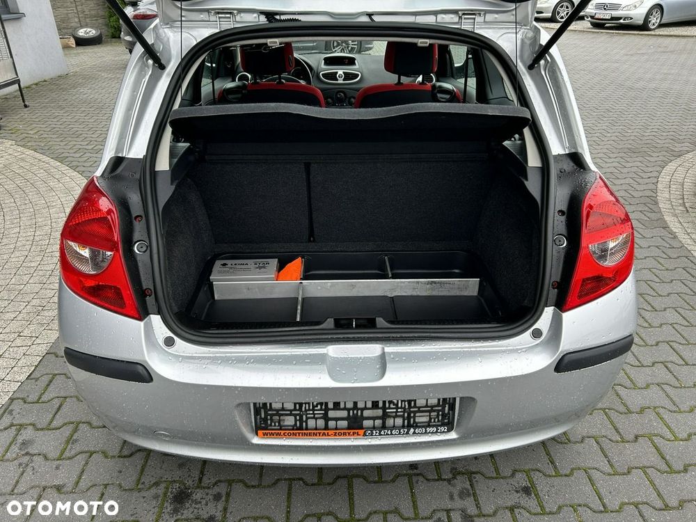 Renault Clio - 7
