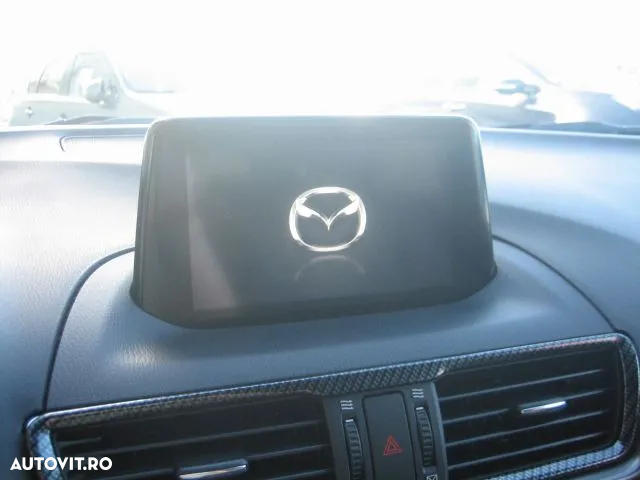 Mazda 3 G165 Revolution Top - 11