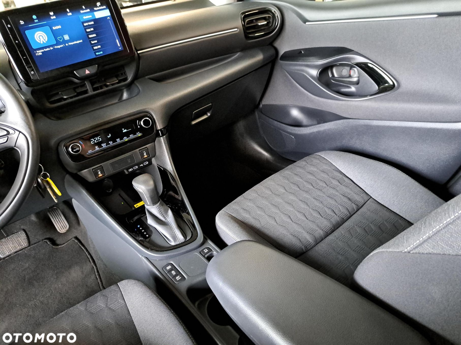 Toyota Yaris - 24
