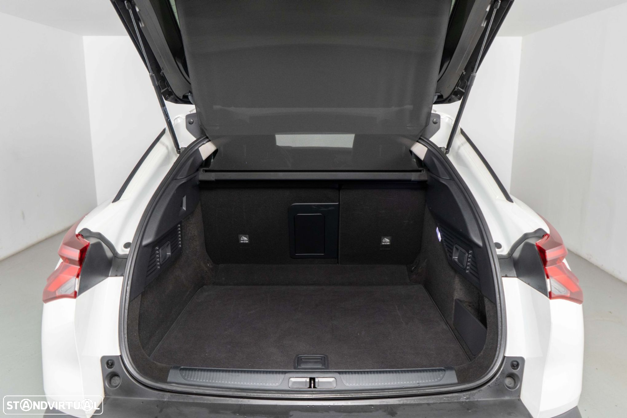 Citroën C5 X 1.2 PureTech Shine EAT8 - 11