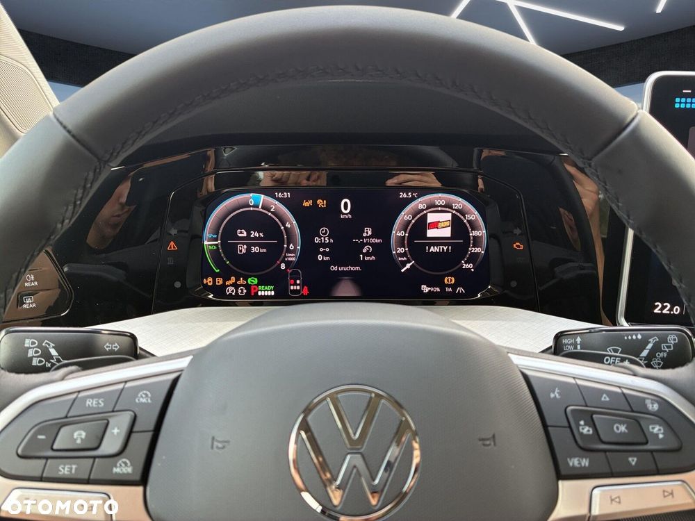 Volkswagen Golf - 17