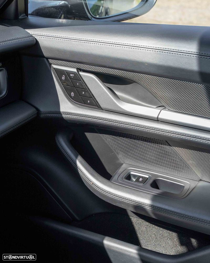 Porsche Taycan Turbo S - 46