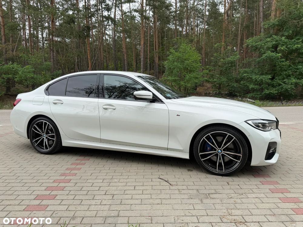 BMW Seria 3 330i xDrive M Sport sport - 3