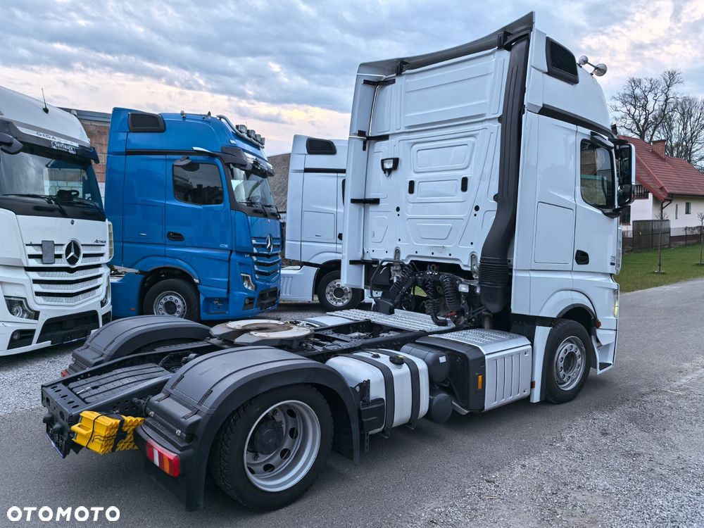 Mercedes-Benz Actros L 1851 LSnRL * Olejowy Retarder * GigaSpace * 2 zbiorniki * LED * - 4